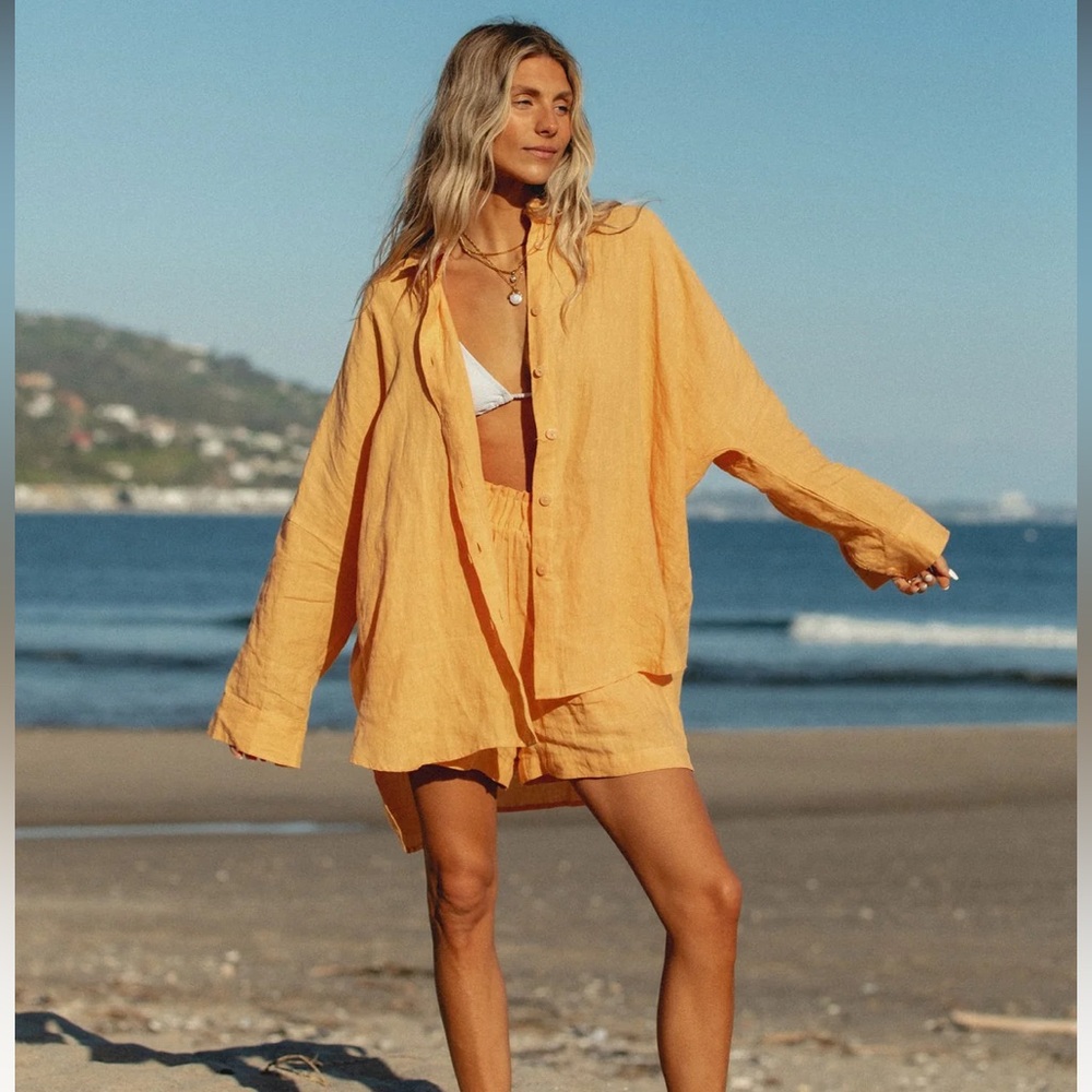Capri Linen Oversized Button Top